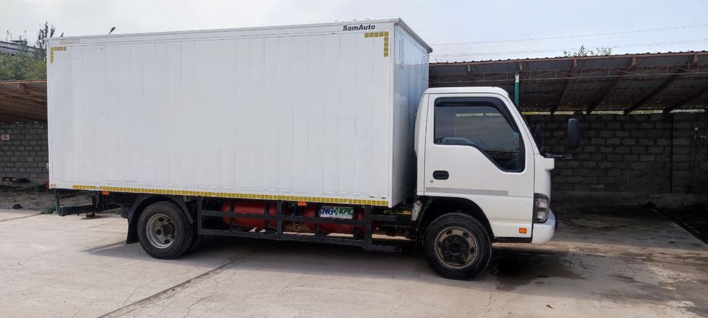 Isuzu NQR 2016 srochna sotiladi