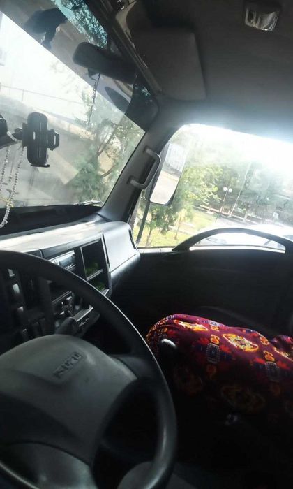 Isuzu Comfort NPR75L