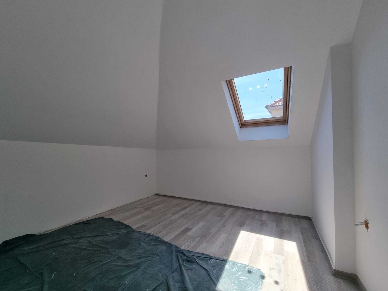 Продава се Двустаен апартамент в Свети Влас - 74 кв.м за 1106 €/кв.м - Снимка #12