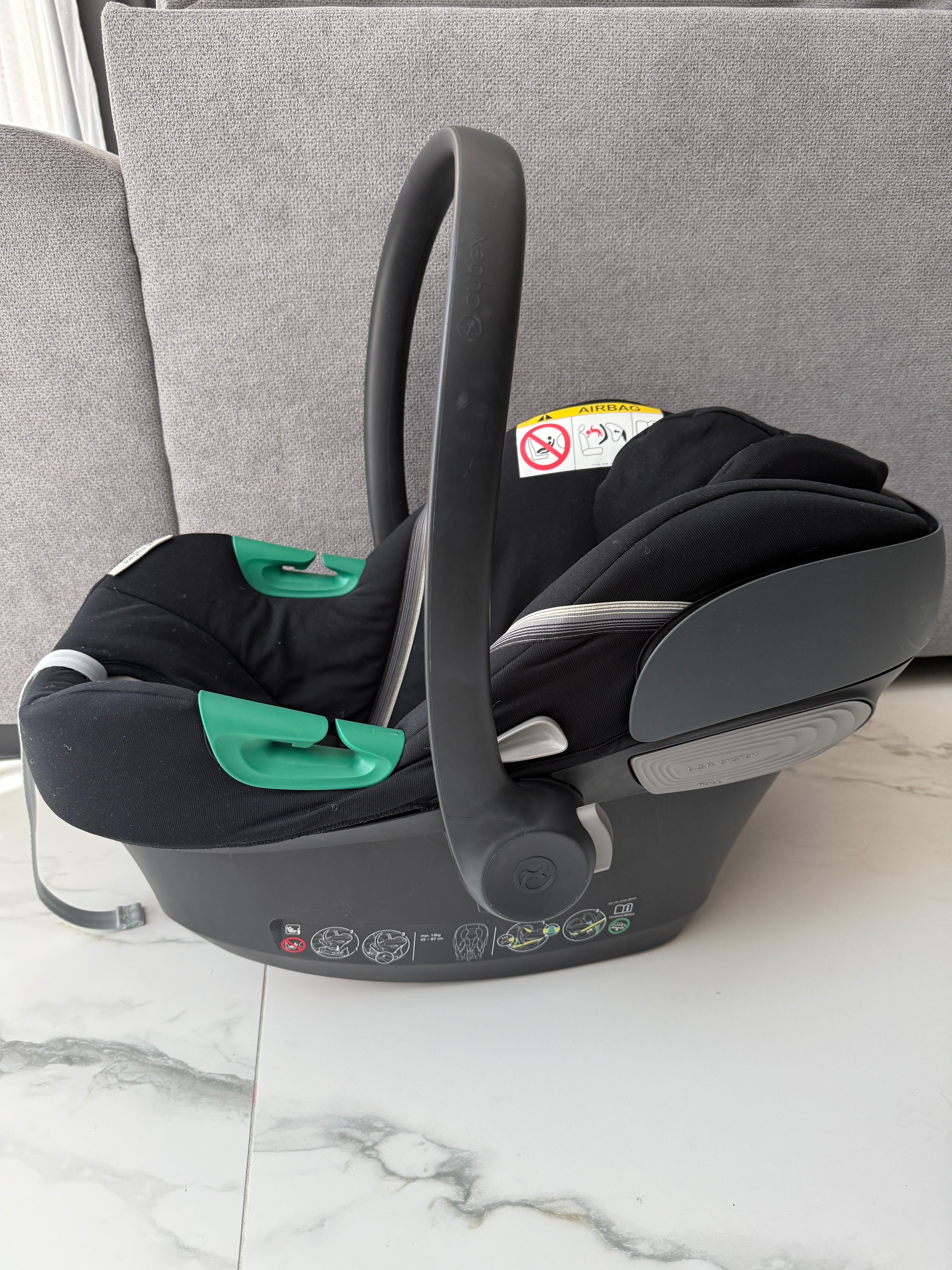Кошче за кола Cybex Aton s2 i-size