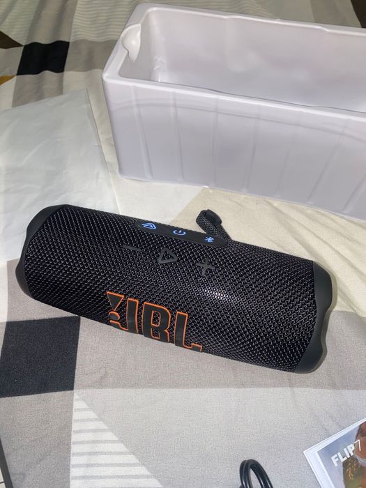 Boxa portabila JBL flip 7 noua nouta