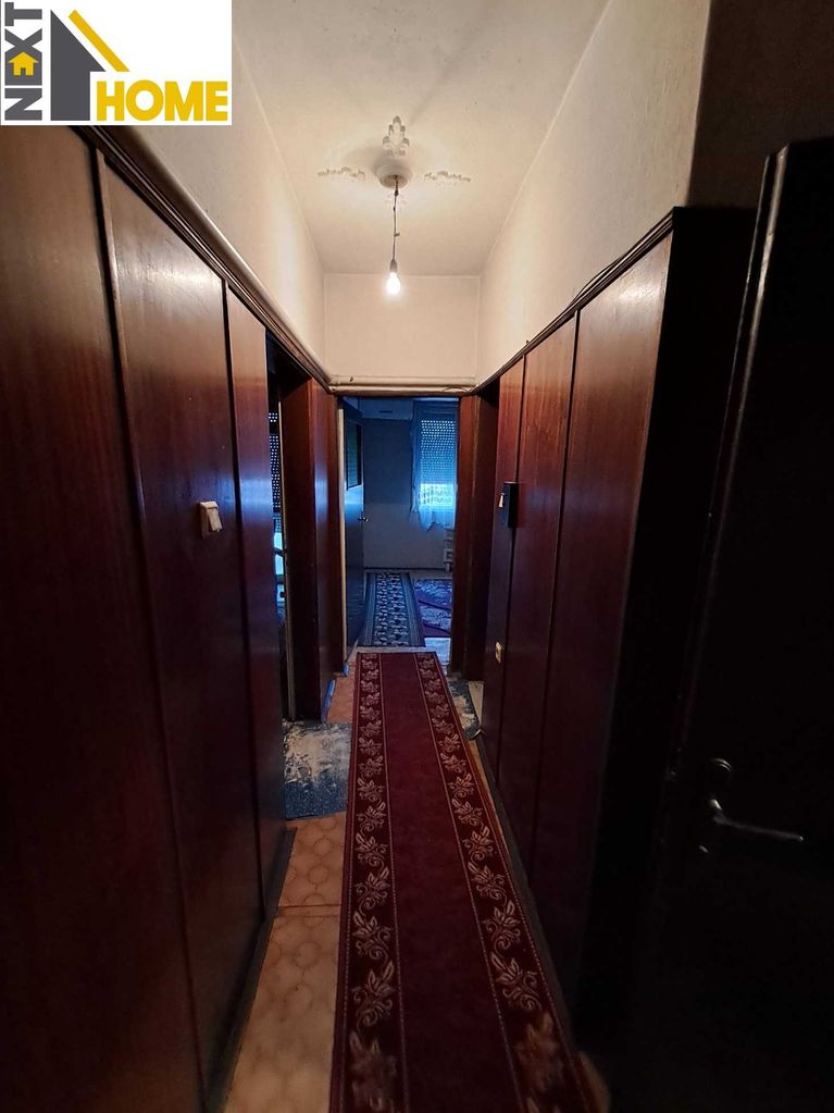 Продава се Тристаен апартамент в Асеновград - 143 кв.м за 660 €/кв.м - Снимка #2