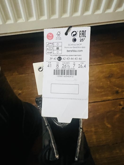 Bocanci Bărbați – Bershka