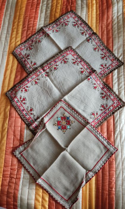 Ръчно бродирани карета