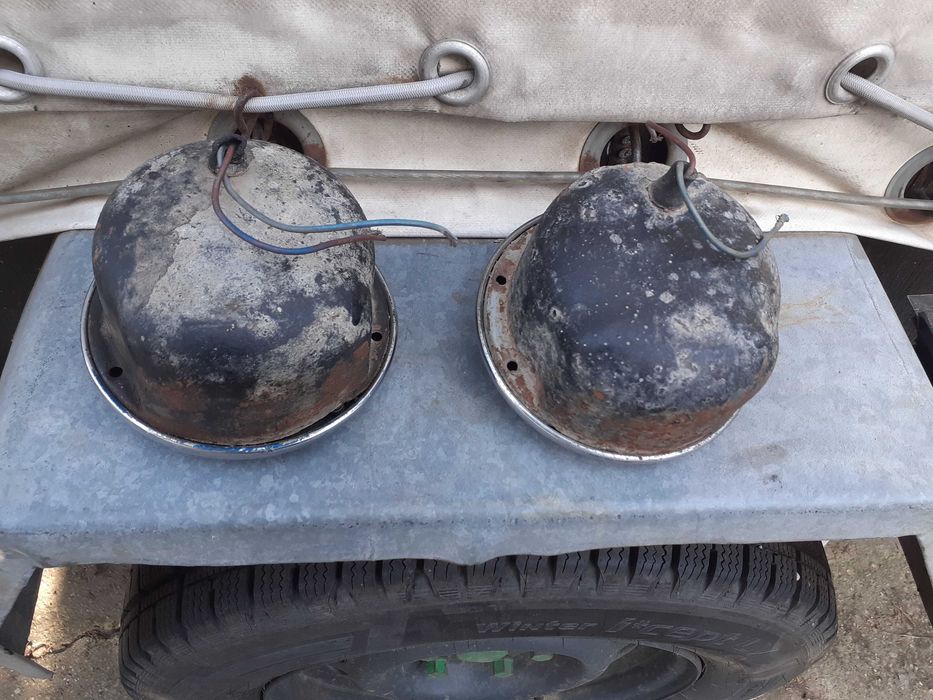 vand doua proiectoare IMS