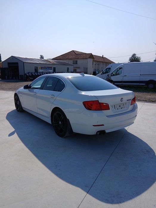 Dezmembrez BMW F10 2.0 2010 Manual