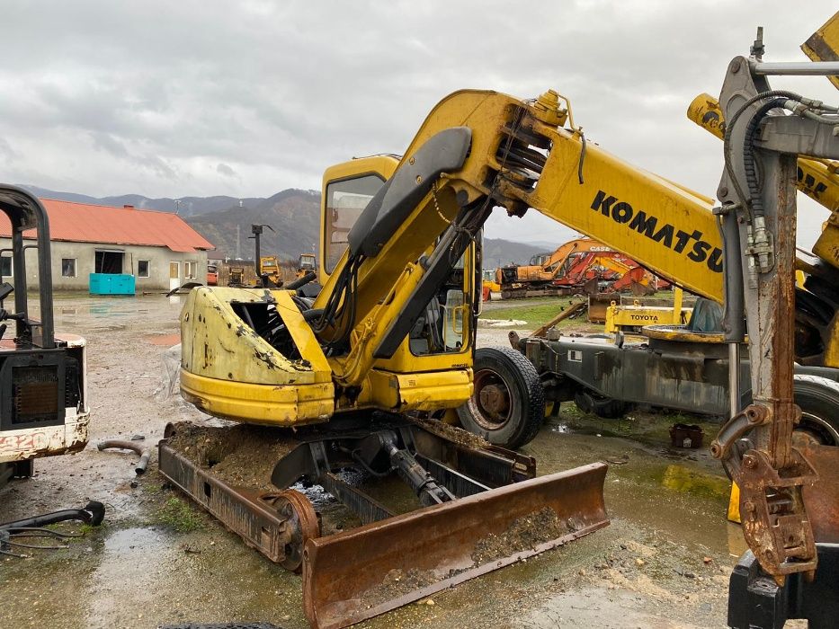 Miniexcavator Komatsu PC 75 , PC80 , PC88 , PC95 dezmembrez