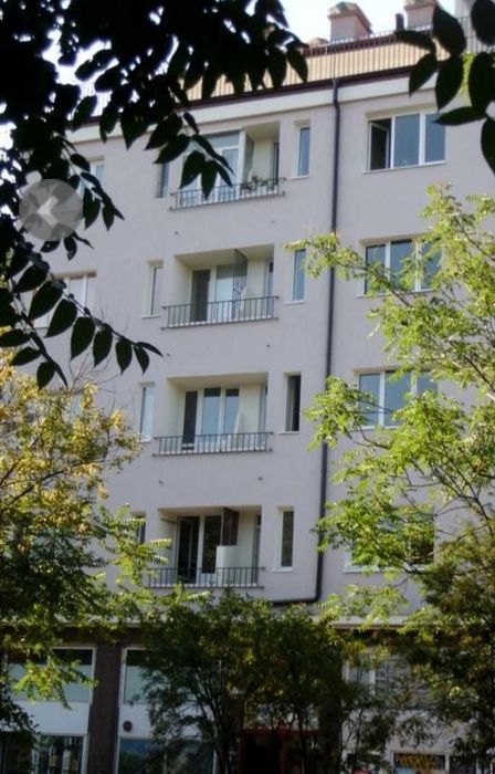 Апартамент в района Докторски паметник, до Парка на Военна академия