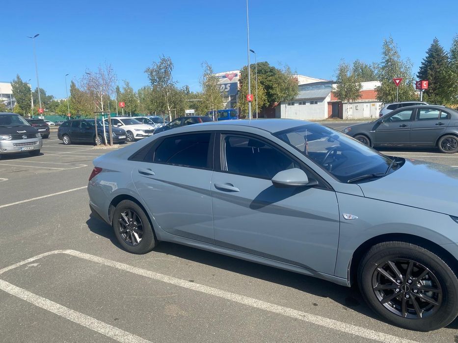 Hyundai Elantra 2023