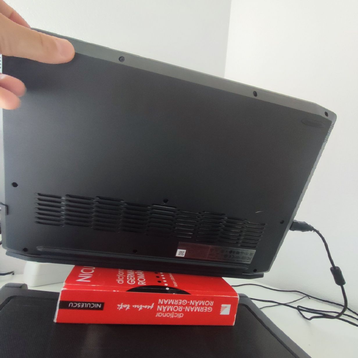 Laptop Gaming Lenovo IdeaPad