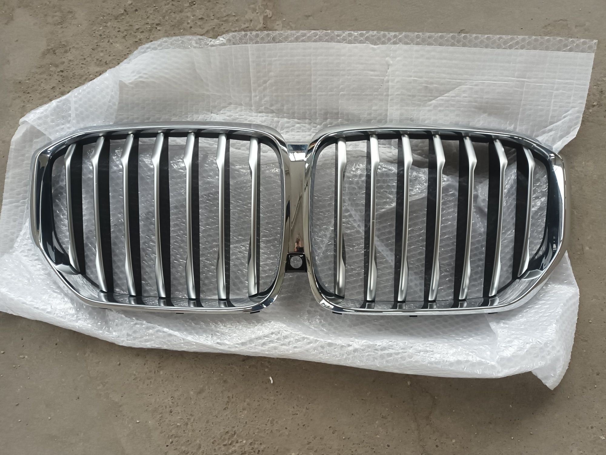 Grila radiator BMW X5 G05