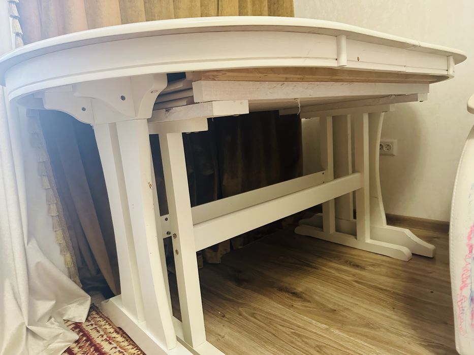 Стол овальный, размер 300/100