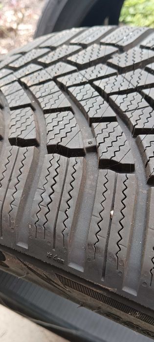 225/40/18 зимни гуми Bridgestone