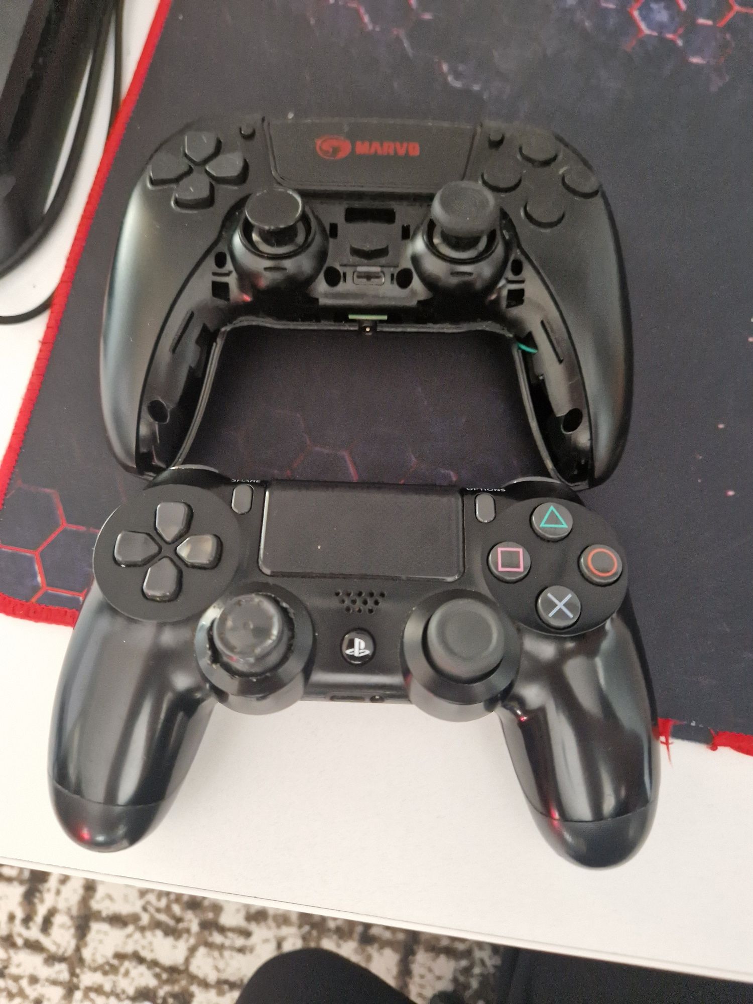 Ps4 7 jocuri 2 manete