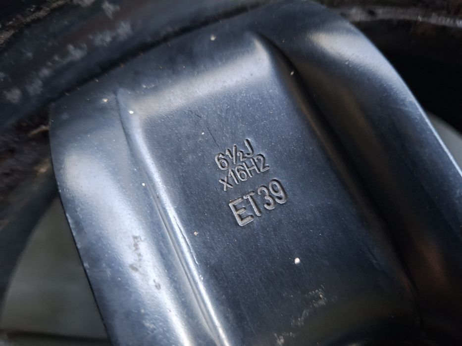 2 jante structurate GM r16, 5x110, cu anvelope iarna  215 70 r16