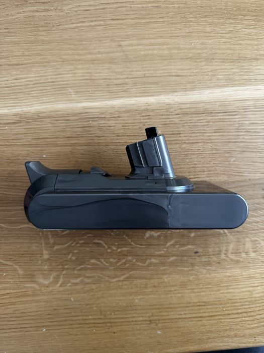 Baterie acumulator Dyson SV22 pentru aspirator Dyson V15 defect