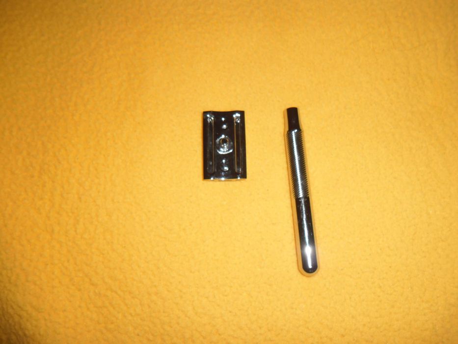 Aparat de Ras Clasic Inox si pensula de ras noi