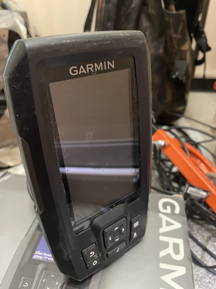 Эхолот Garmin Striker Plus 4