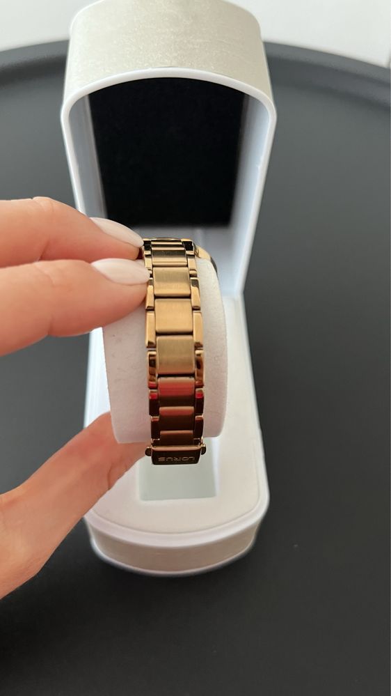 Часовник Lorus Rose Gold