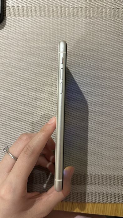 Айфон 11 продается