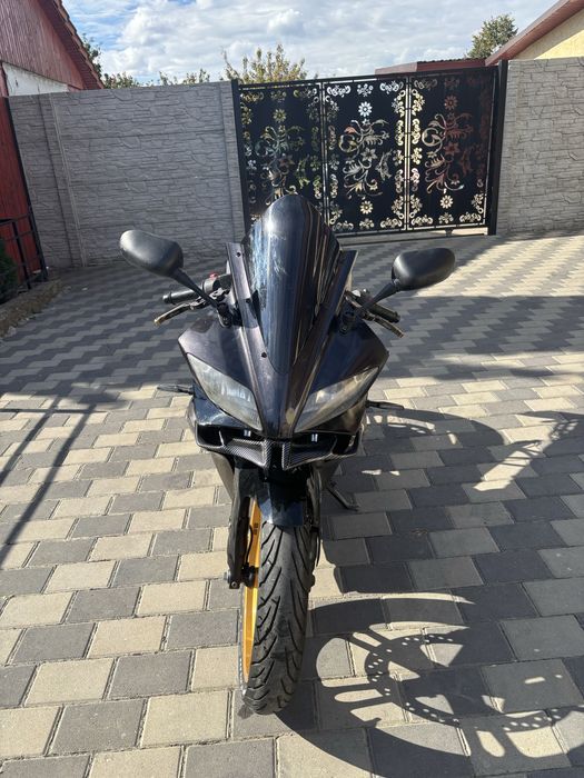 Yamaha YZF-R125 2013