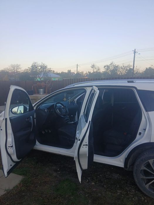 Nissan Qashqai+2 2012