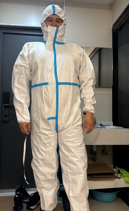 Одноразовый костюм