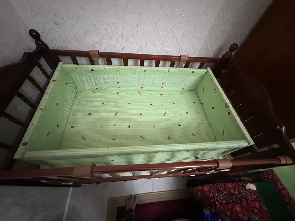 Кроватка для малышей