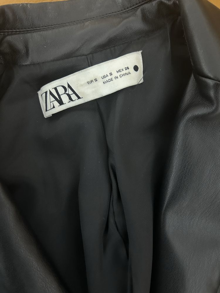 Дамско кожено сако от изкуствена кожа Zara