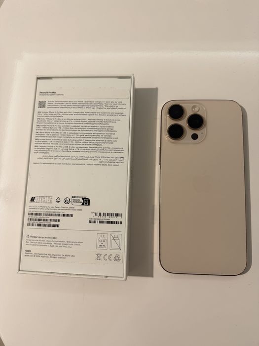 iPhone 16 Pro Max 256 G Desert