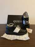 Adidasi Guess Marimea 40 Alb si Negru