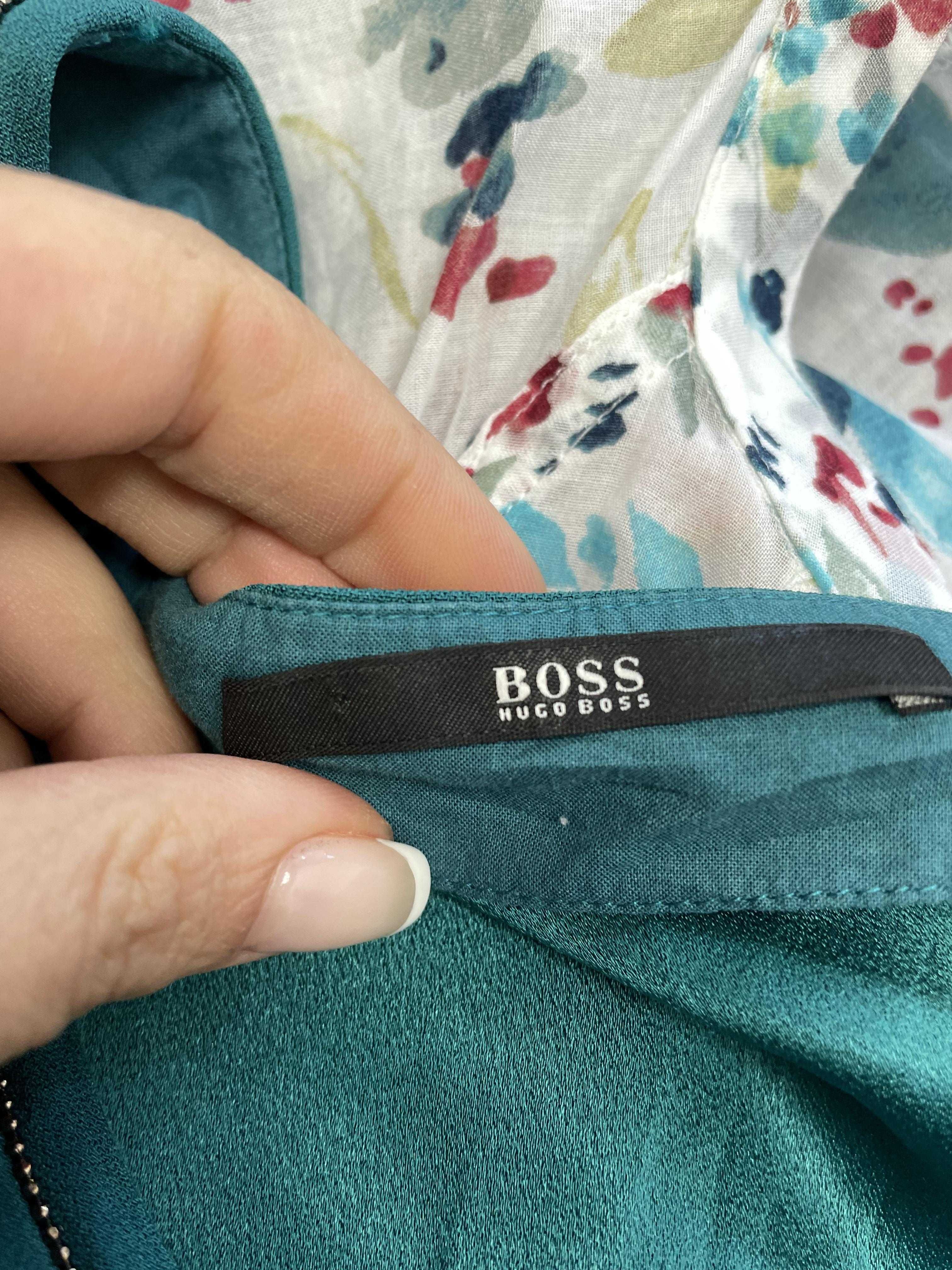 HUGO BOSS размер S елегантен зелен топ блуза