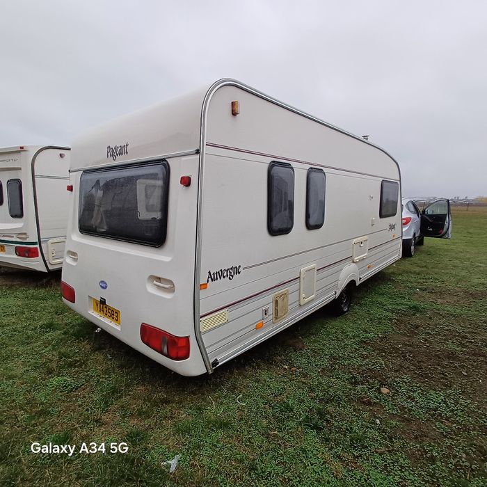 Rulota Abbey  neinmatriculata ,6 pers ,fără infiltratii Funcționa