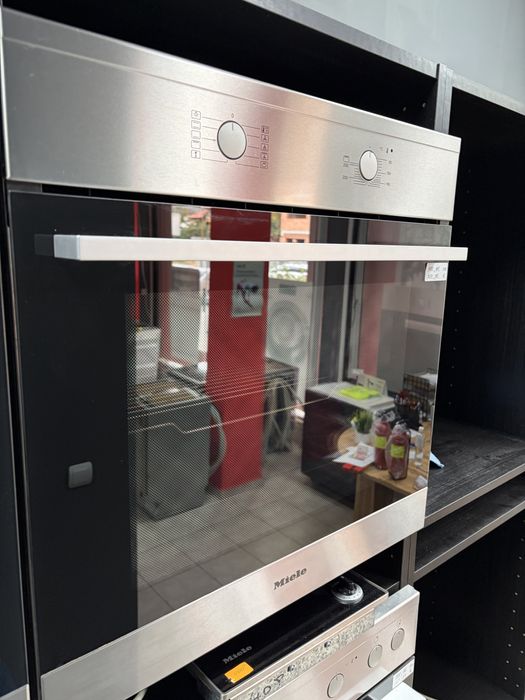 Miele H2160 B фурна за вграждане 10 функции/24 мес гаранция