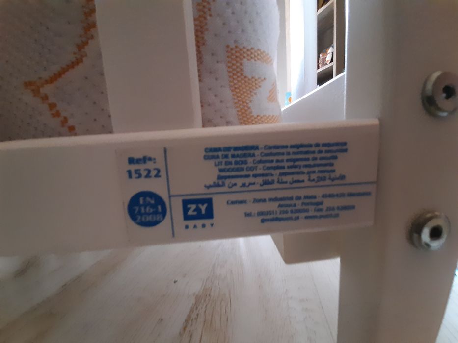 Бебешка кошара с матрак в отлично състояние