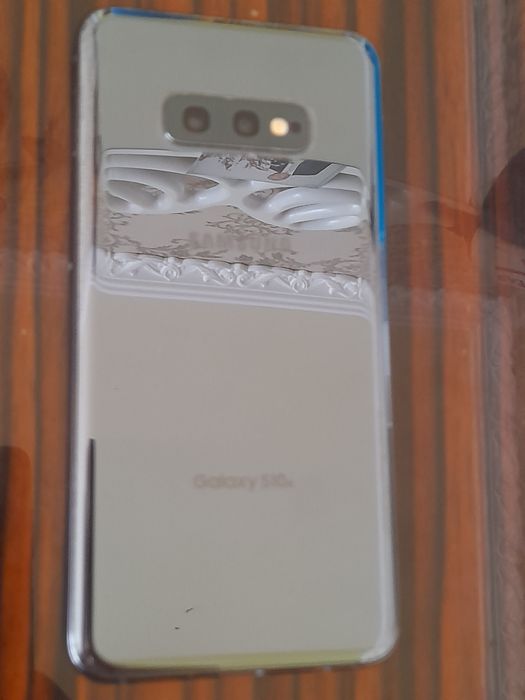 Продаётся Samsung s10e 128 Gb