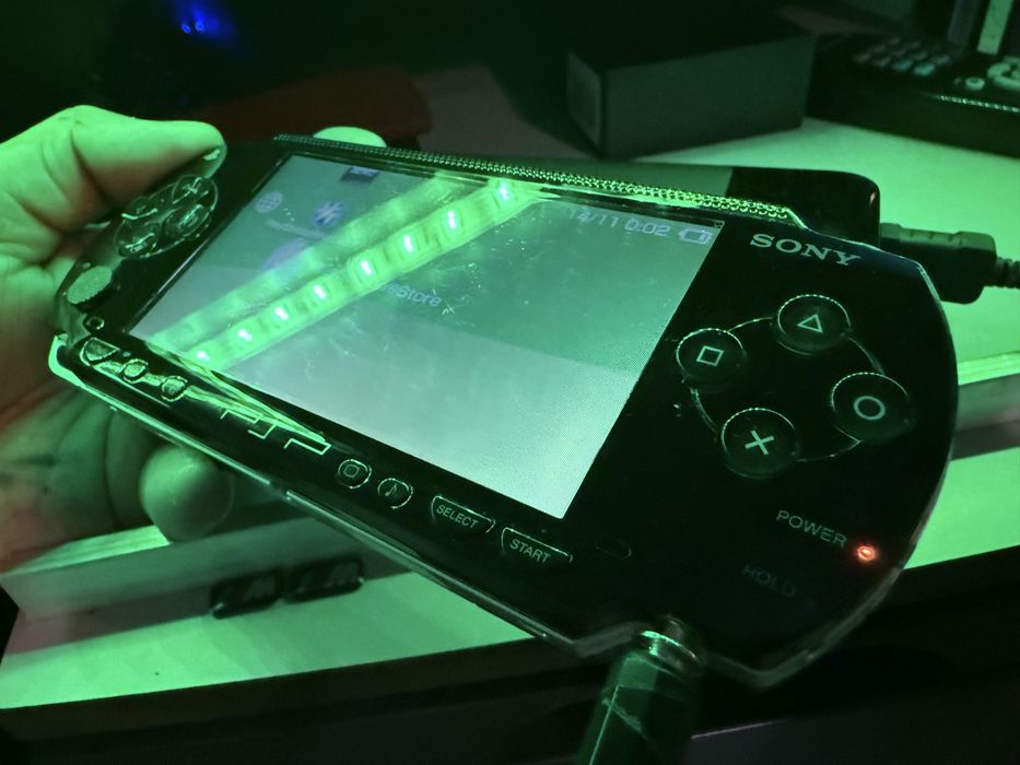 SONY PSP MODAT 8gb + cadou 16 gb