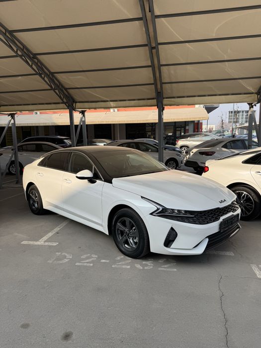 Kia k5 2023 sotiladi