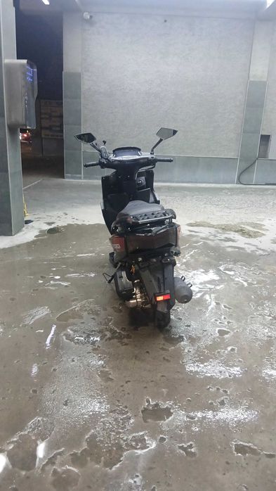 125 kubali skuter srochna sotiladi