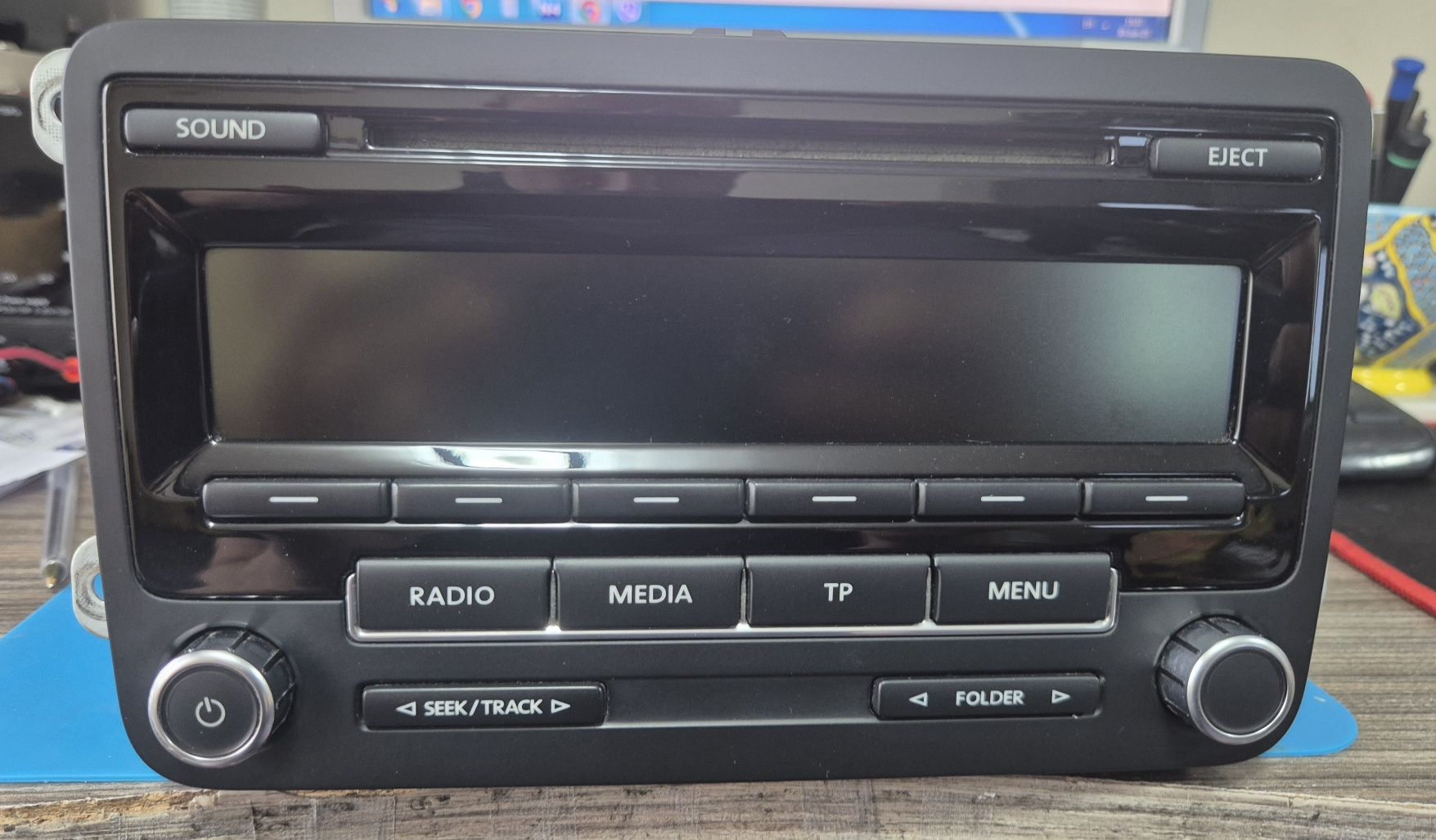 vw RCD 310 Delphi mp3 + code!