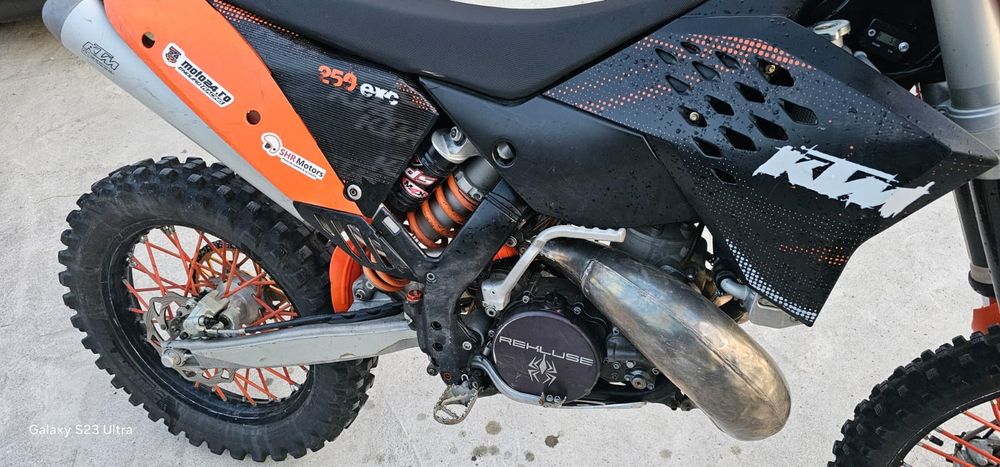 Motocicleta KTM 250 EXC 2009