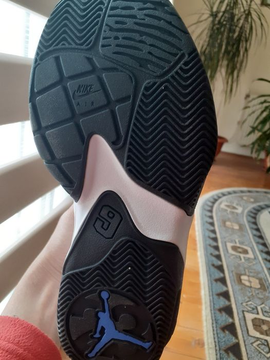 Adidași Nike Jordan