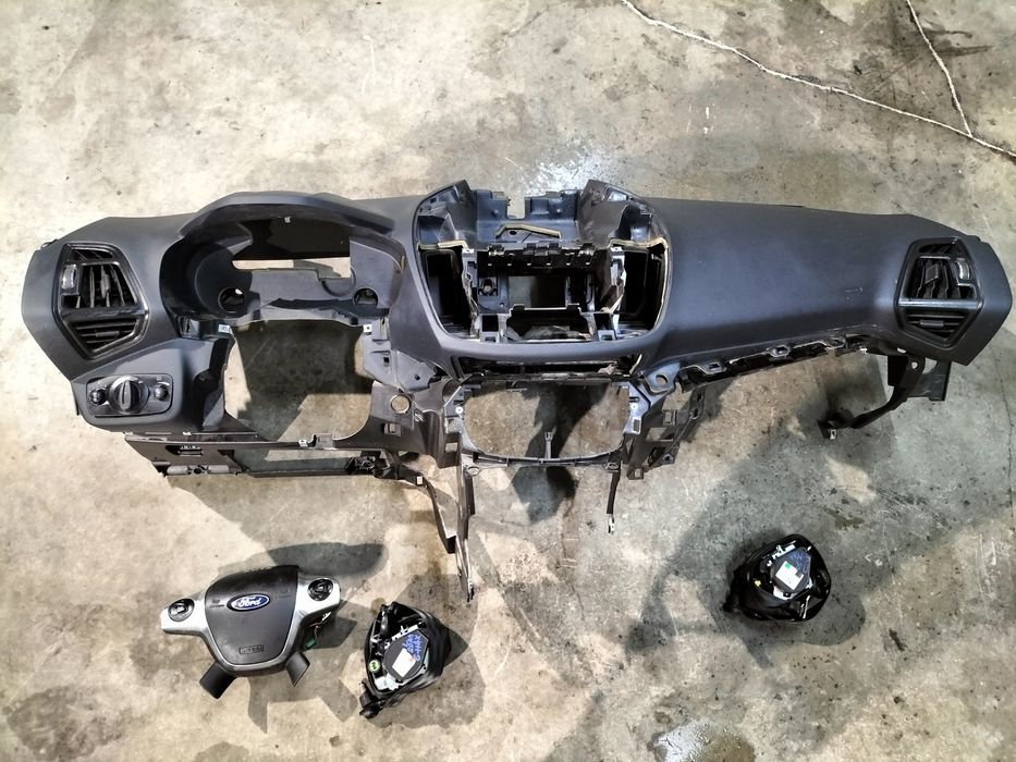 Арматурно табло Ford C Max / Форд Ц Макс 2013г.