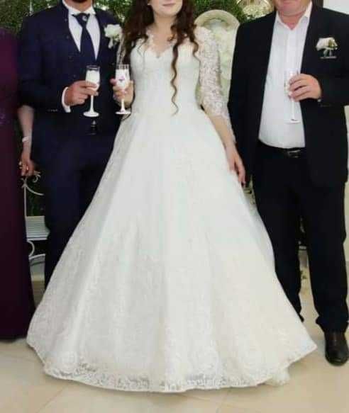 Vând rochie de mireasă