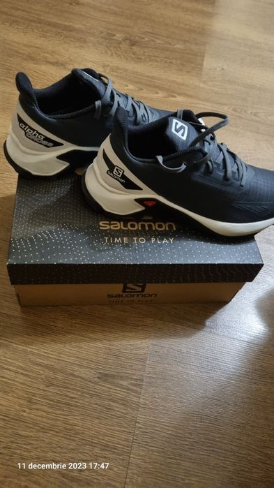 Adidasi salomon baieti