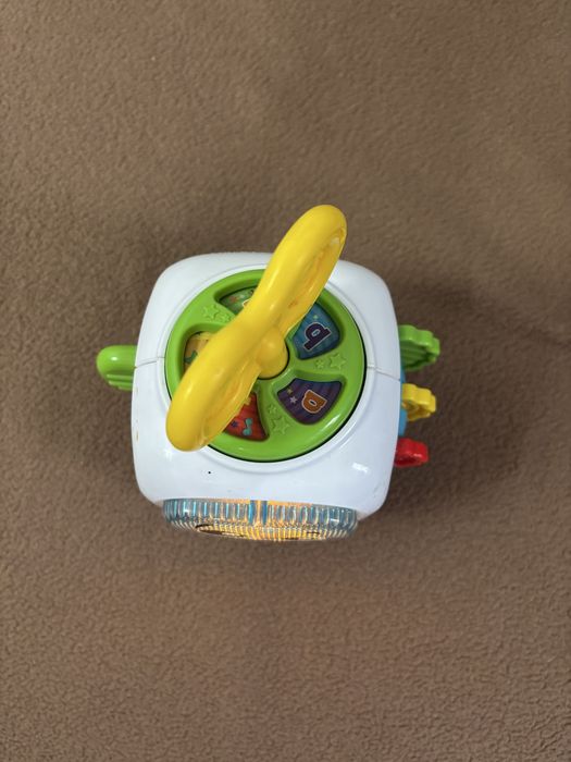 Robotel vorbitor( engleza)