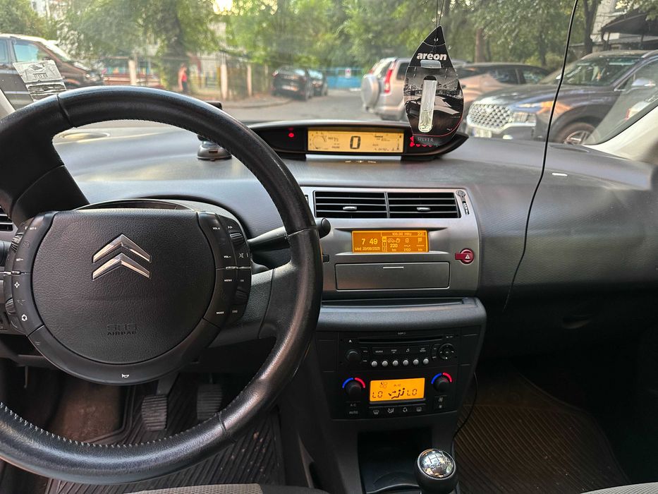 Citroen C4 2008 benzina