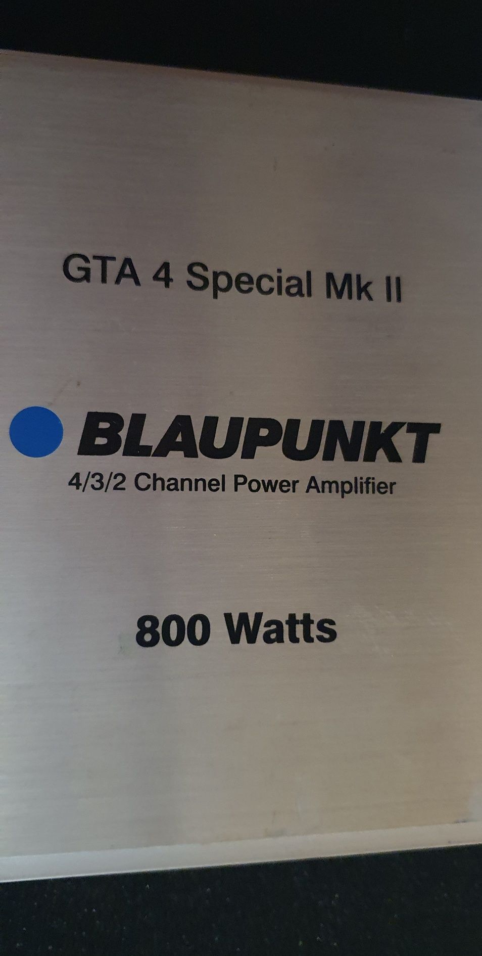 Субуфер с усилвател BLAUPUNKT