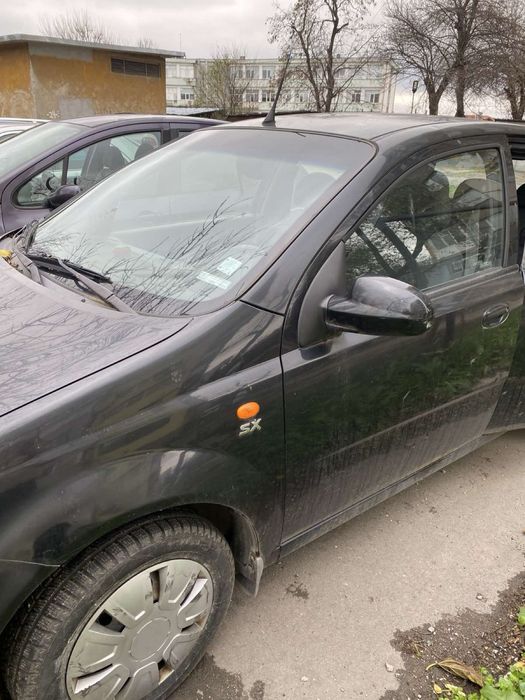 Део калос 2004 черен