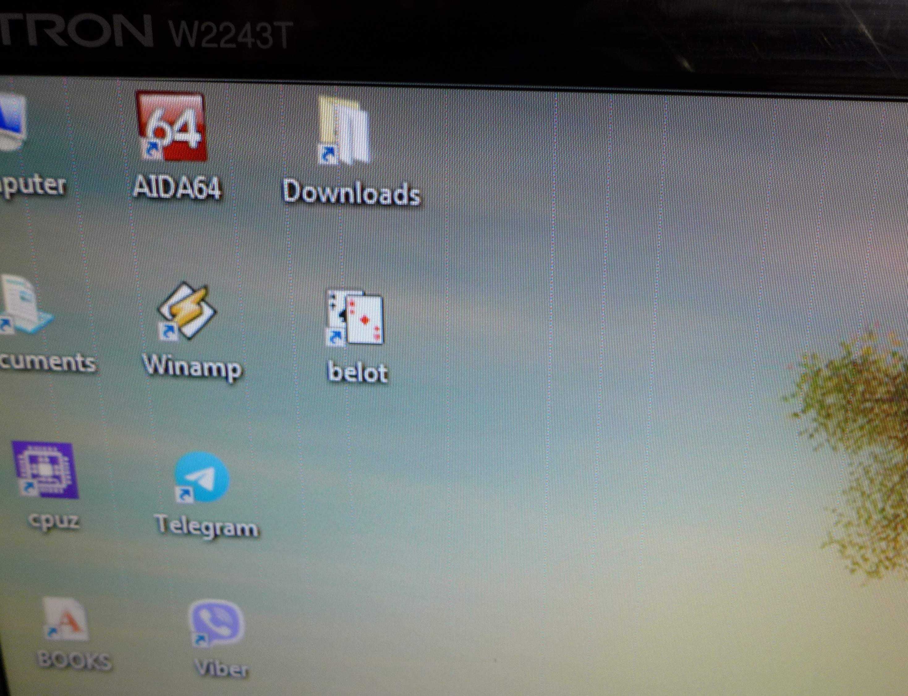 Монитор  LG Flatron W2243T 1920x1080 LCD Full HD
